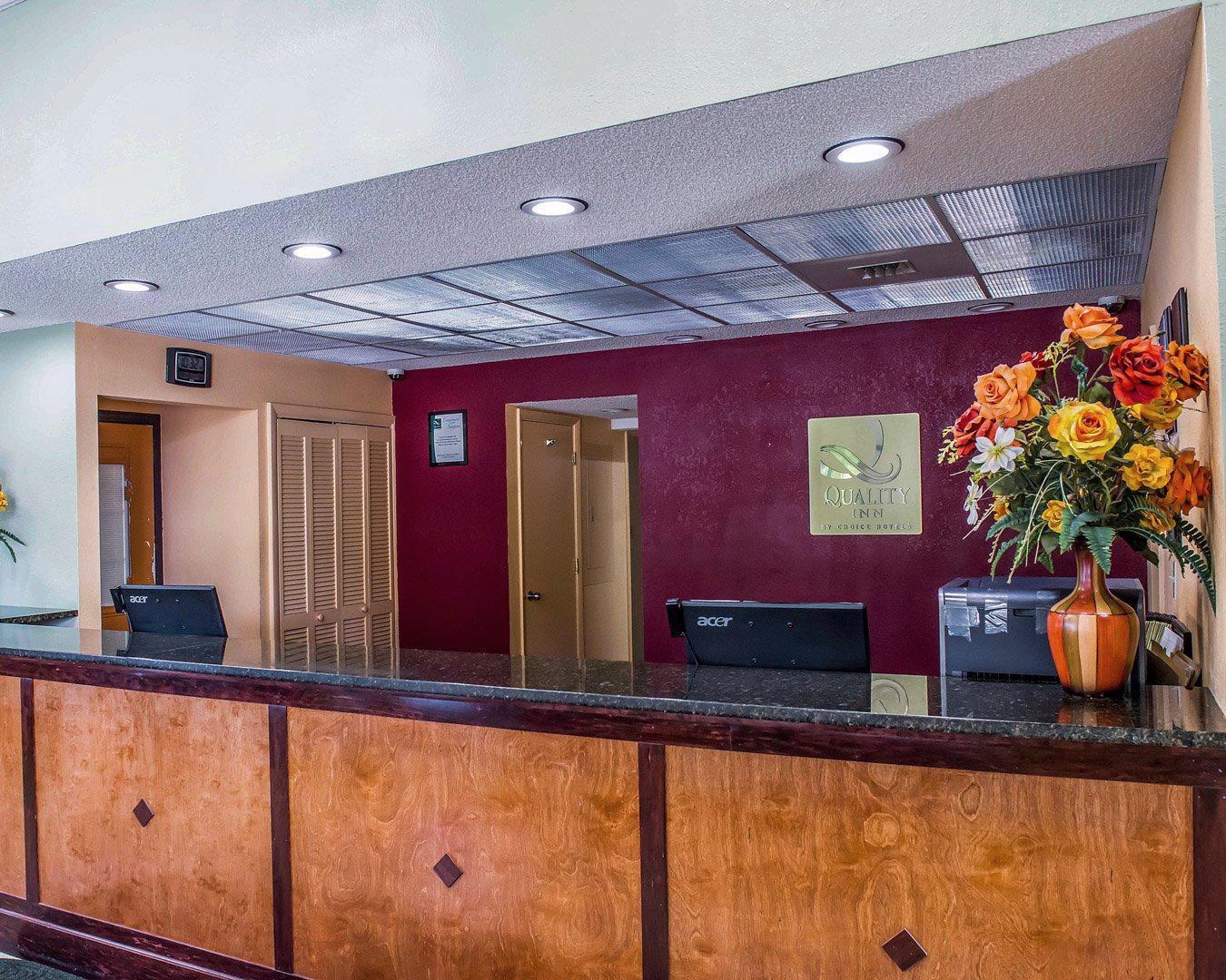 Quality Inn & Conference Center Panama City Extérieur photo