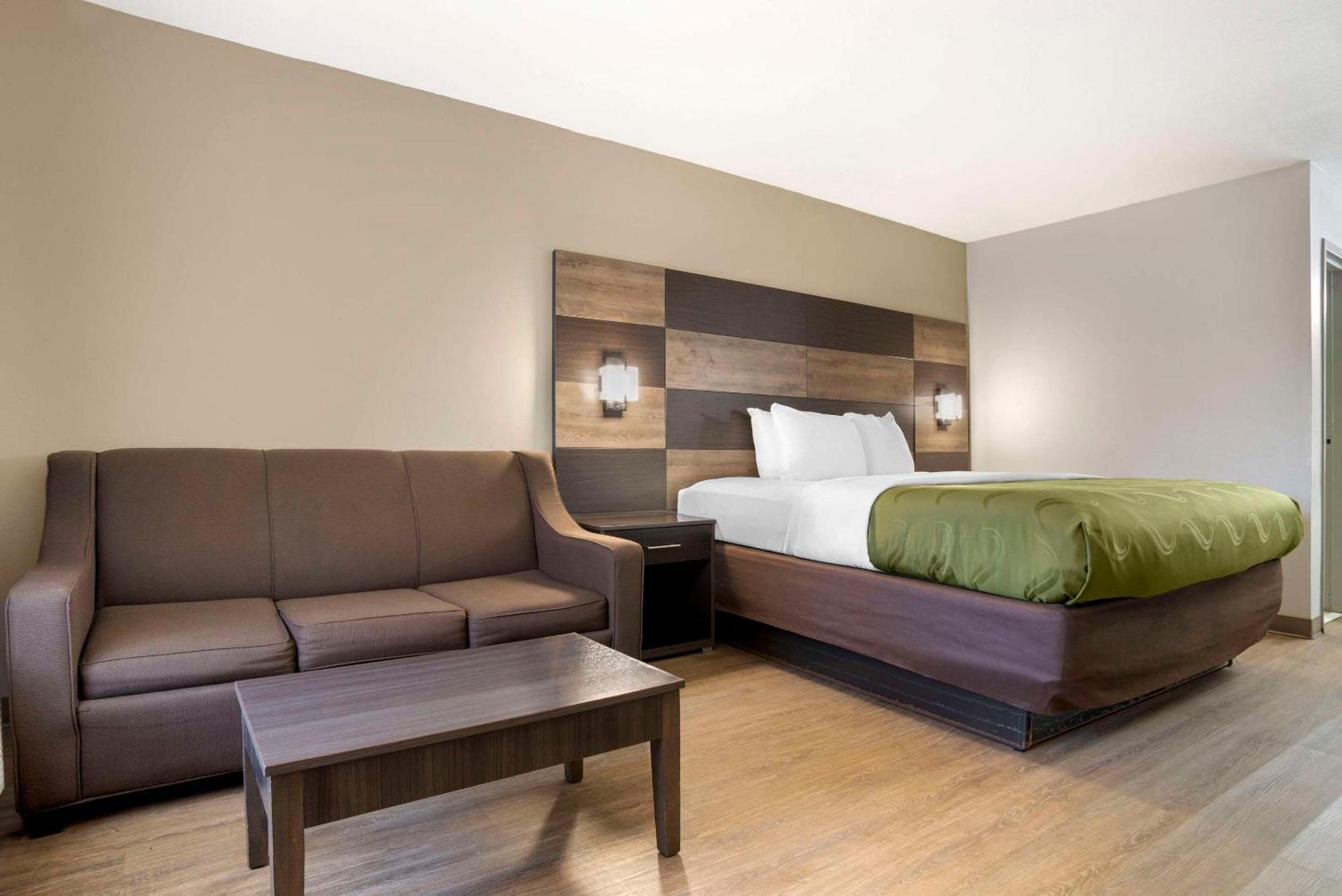 Quality Inn & Conference Center Panama City Extérieur photo